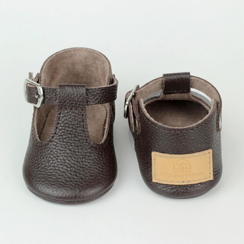 Handmade Dark Brown Leather Baby T-Strap Shoes, Koyu Kahverengi Deri Bebek T-Strap Ayakkabı, Zapatos de bebé cuero marrón, Dunkelbraune Baby-Lederschuhe, Chaussures bébé cuir marron, Scarpine neonato pelle marrone, Bruine leren babyschoentjes, 深棕色真皮婴儿鞋, ダークブラウン レザー ベビーシューズ, डार्क ब्राउन लेदर बेबी जूते, حذاء طفل جلدي بني داكن, Sapatinho de couro marrom, 다크 브라운 가죽 아기 신발