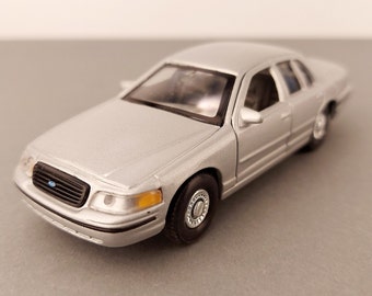 Welly ford 1999 crown victoria outlet