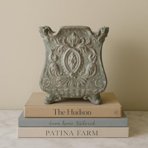 French Style Ornate Flower Vase