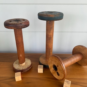 Primitive Wooden Textile Spools Industrial Bobbins Antique Wood Spindles Display Props Vintage Sewing Collectibles Rustic Decor