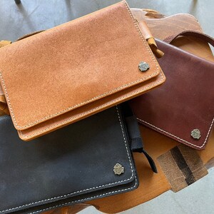 Porte-monnaie mince en cuir à bandoulière pour bateau, sac à main de voyage compact, minimaliste