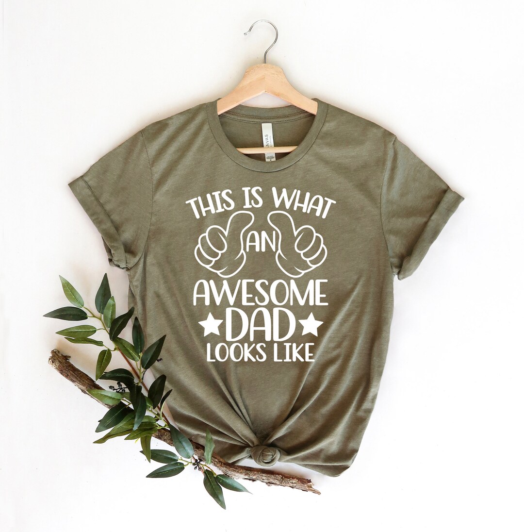 This is What an Awesome Dad Looks Like Shirt, Dad Shirt, Dad Gift, Dad