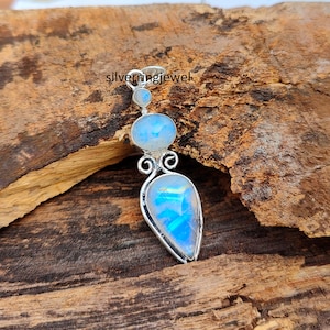 Rainbow Moonstone 925 Sterling Silver Handmade Pendant