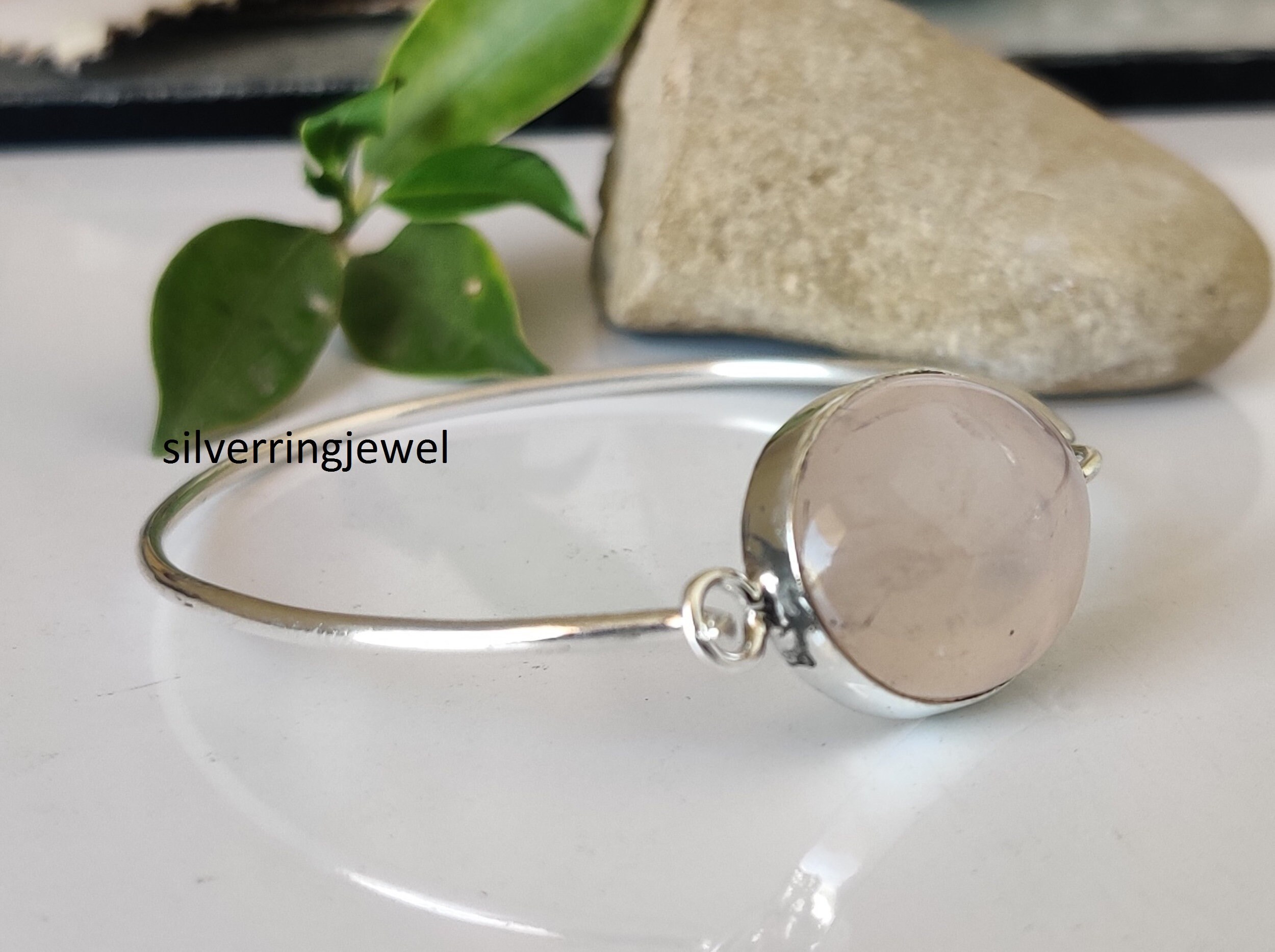 Anello di pietre preziose di perline di cristallo al quarzo rosa al