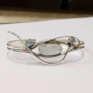 Regenboog maansteen armband, 925 sterlingzilver, edelsteen armband, handgemaakte armband, stijlvolle armband, verstelbare armband, designer armband voor cadeau