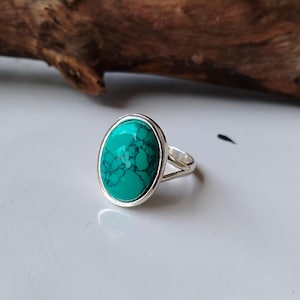 Handmade Turquoise Ring: 925 Sterling Silver Band Ring
