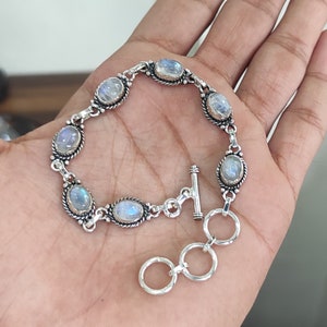 Pulseira artesanal de pedra da lua: Pulseira ajustável de prata de lei 925 com pedra preciosa.