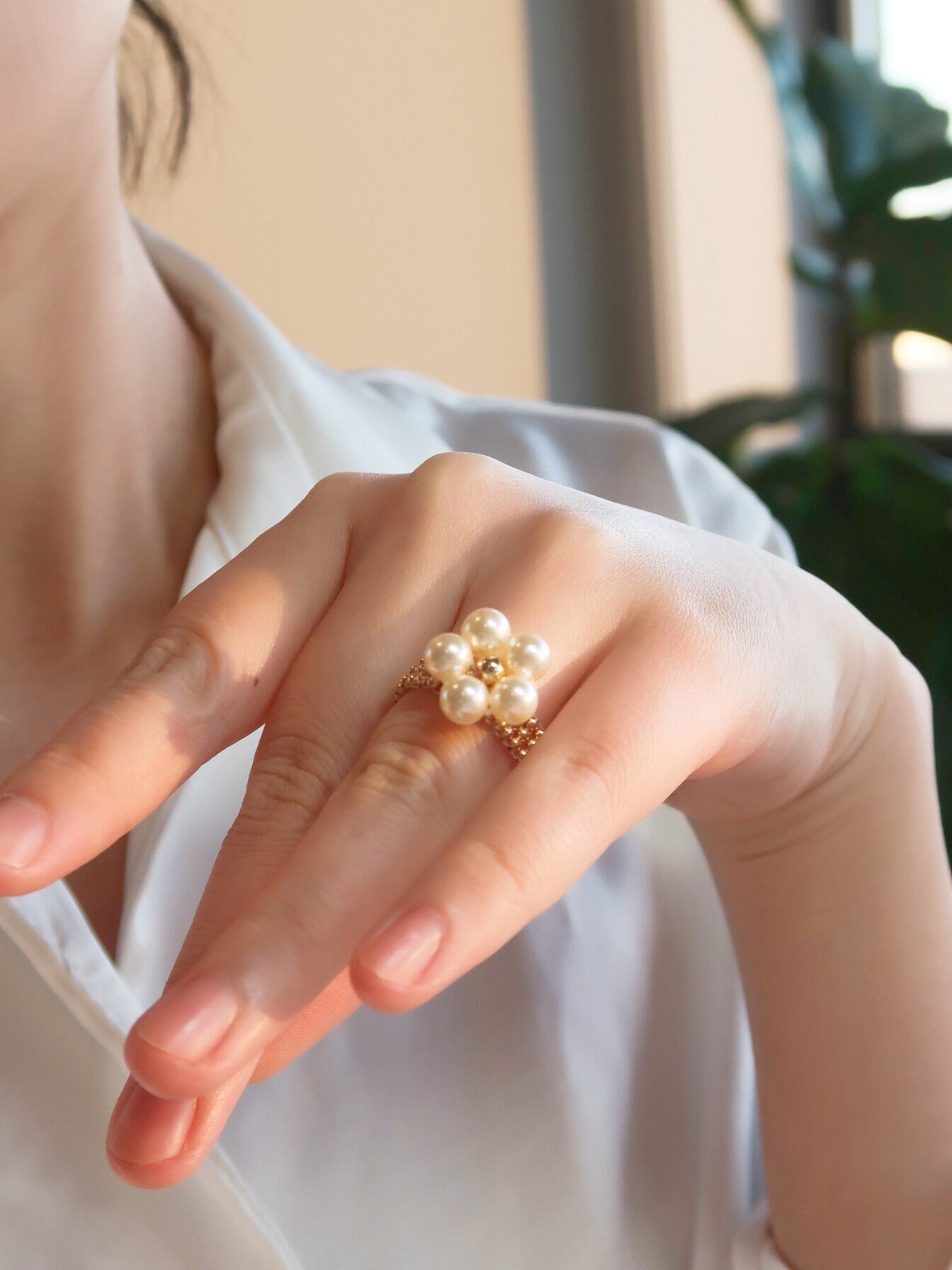 14K Gold Pearl Flower Ring Pearl Daisy Ring Beaded Ring Vintage