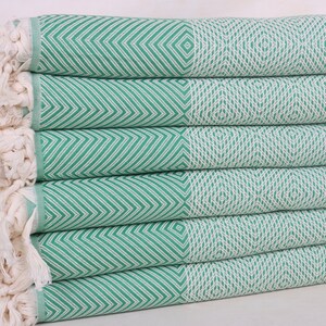 Couverture en losanges, couverture en coton vert de 79 x 91 pouces, cadeaux de mariage personnalisés, jeté de lit pour canapé, cadeau de pendaison de crémaillère, cadeau de mariage