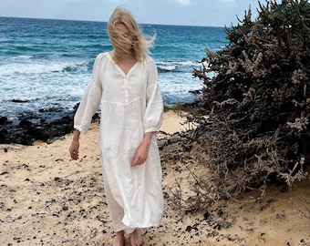 Vestido largo de verano de lino perfecto para unas vacaciones relajantes