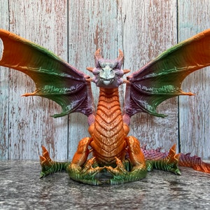 Articulated Dragon Decor: Flexible Wings Model, Fantasy Figurine