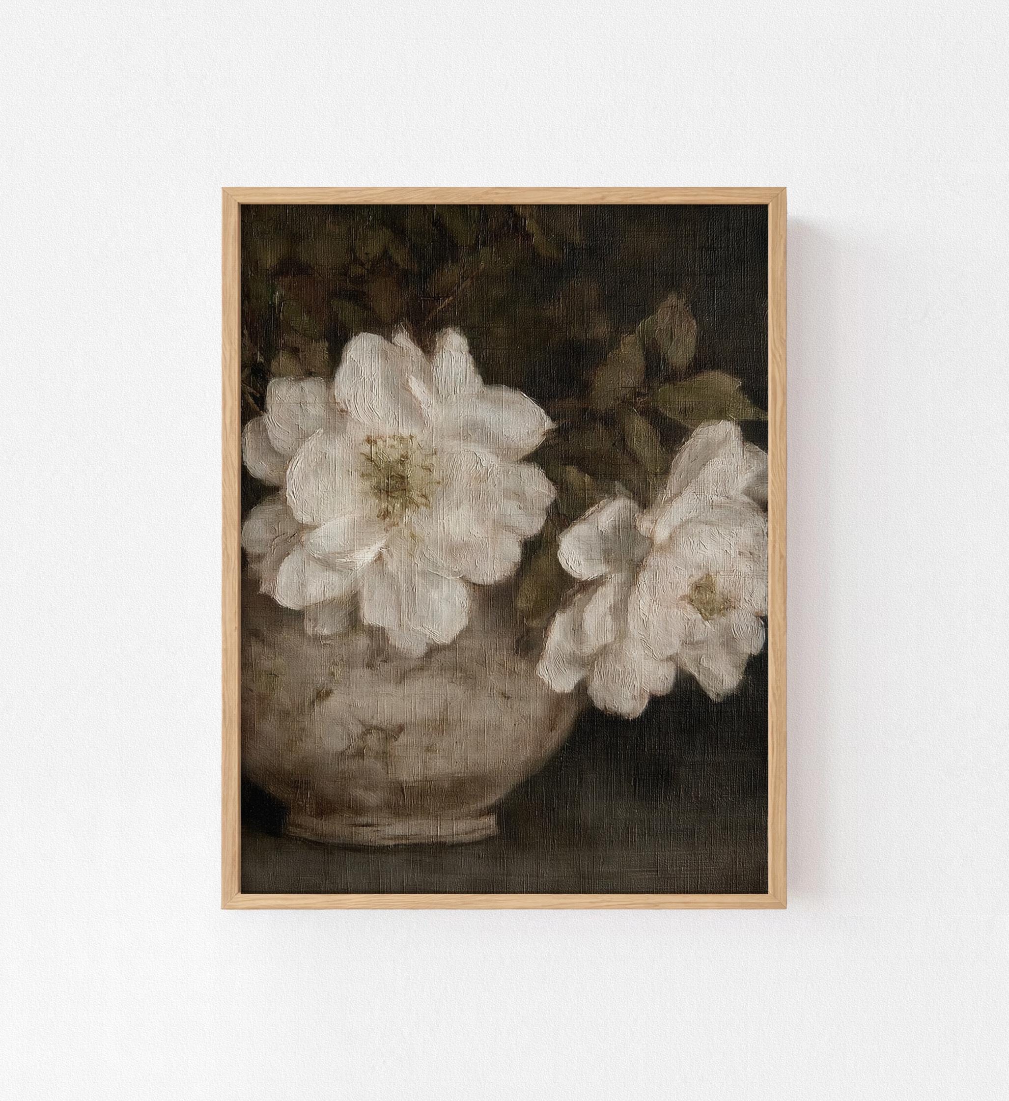 陶器の鉢に生けられた白い花の壁掛けアート、黄色い中心部を持つ油絵