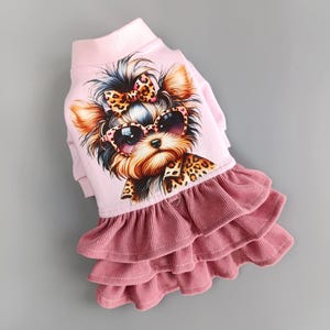 Robe rose pour chien pour petits chiens Jolie tenue yorkshire avec volants Vêtements faits main pour animal de compagnie pour petite fille, chien, automne, chiot, vêtements de marque