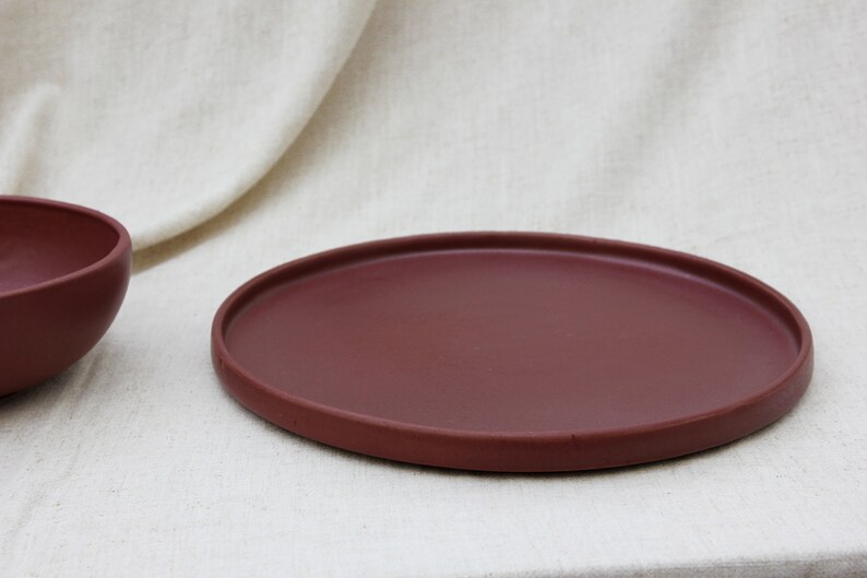 Large dinner plate Cherry image 4