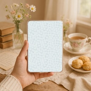 Inserto para Kindle con estampado floral azul, decoración imprimible para funda transparente (descarga digital)