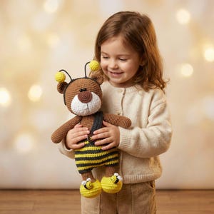 Patrón de crochet Ropa de Abeja para Juguete de 27 cm / Tutorial PDF AMIGURUMI