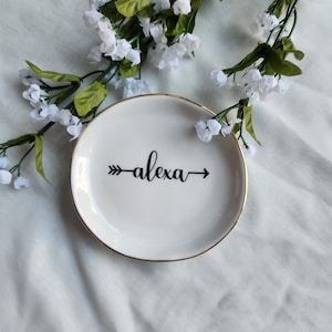 Custom Ring Dish, Monogram Jewelry Dish, Monogram Ring Dish, Wedding Ring Holder, Personalized Ring Dish, Wedding Gift, Engagement Gift