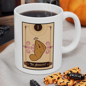 Caneca de cerâmica com carta de tarô Audacity, xícara de café com carta de tarô, caneca sarcástica, cozinha boho, xícara de bruxa, presente para leitores de tarô, presentes engraçados de tarô