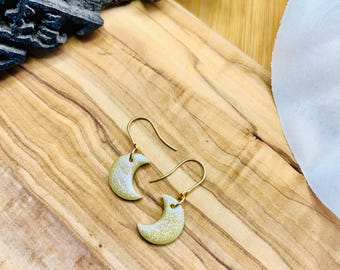 Little crescent moon earrings