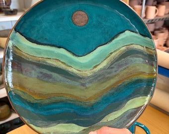 10” dark turquoise ocean plate