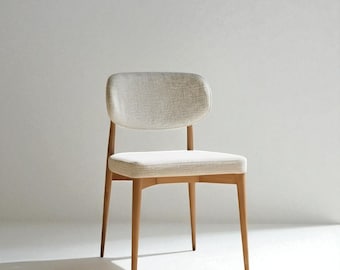 Silla de comedor de madera maciza hecha a mano con brazos de madera