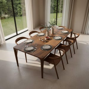 Tavolo da pranzo in noce con bordo vivo: mobili in legno moderni realizzati a mano