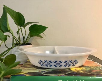 Glassbake Snowflake Pattern Divided Casserole Dish J-239 - Made in USA - Vintage Kitchen
