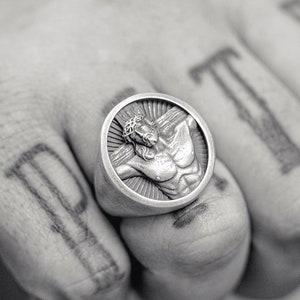 Engraved Crucifixion of Jesus Ring, Jesus Christ with Cross Oxidized Silver Ring, Christian Statement Ring, Religious Ring Messiah Ring Gift