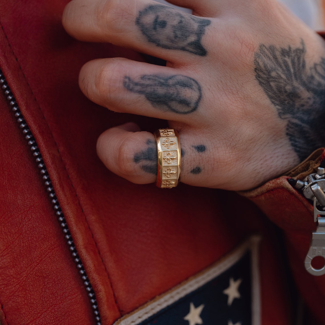 Gold Fleur De Lys Ring 14k Fleur De Lys Band Ring Solid Fleur Etsy