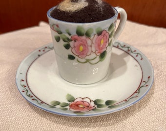 Demitasse pincushion