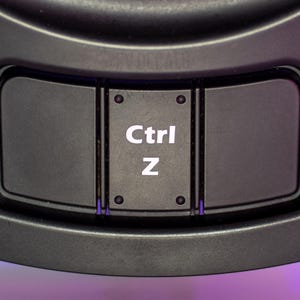 Adesivo con pulsante vuoto Ctrl Z Annulla - Vinile ad alte prestazioni (2 per ordine)