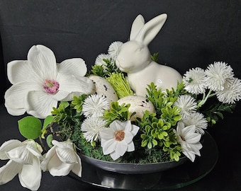 Easter decorations, spring arrangements, Easter decor with artificial decorations, spring decor, spring decorations, Easter bunnies, Easter eggs