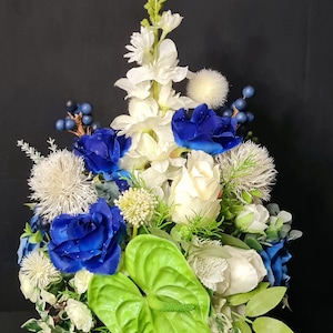 Table arrangement, table decoration, arrangement, decoration, decor, artificial composition, table decoration made of flowers,