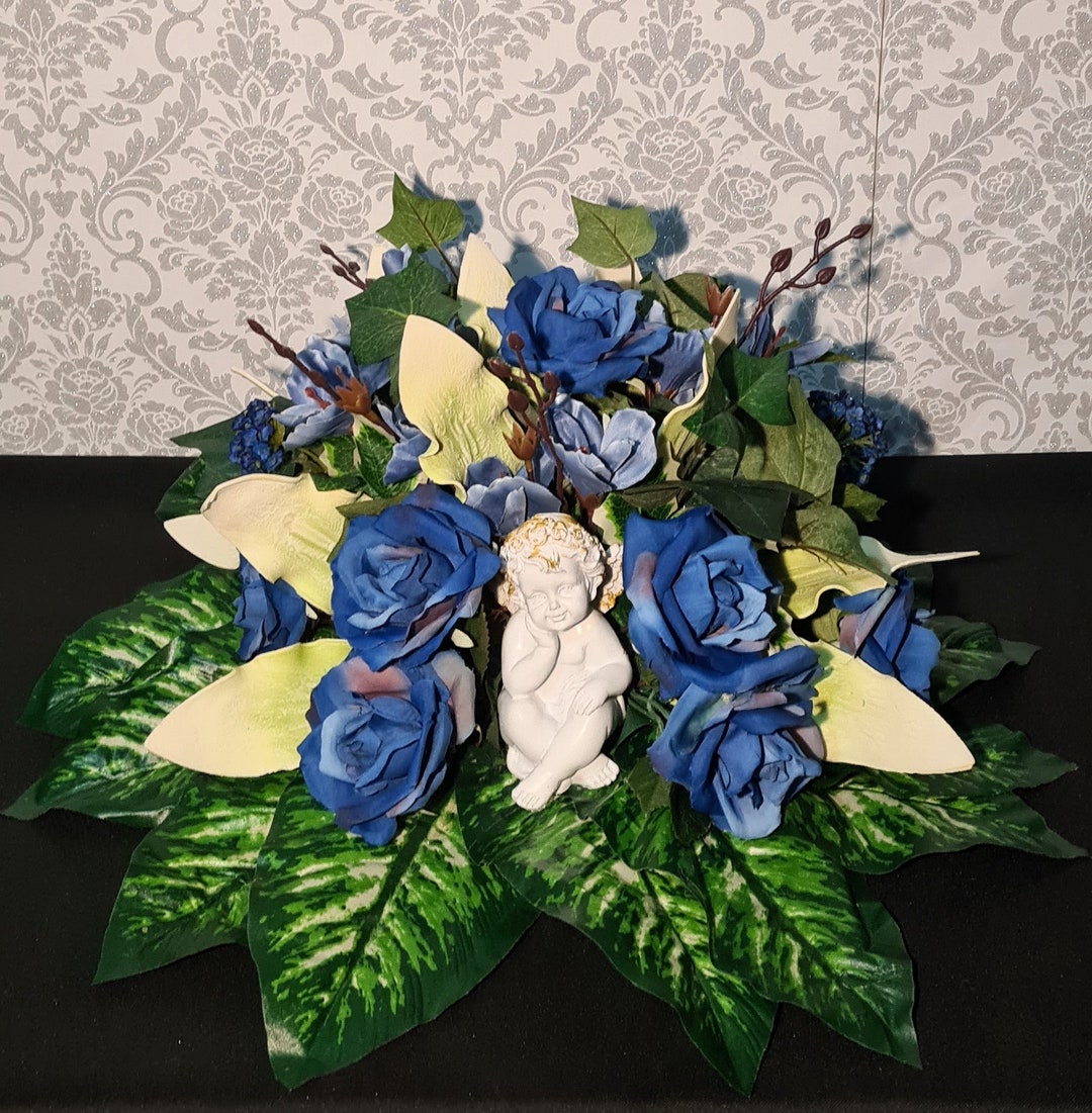 Grave Arrangement, Flower Arrangement, Funeral Floristry, Grave Decoration, All Saints Day