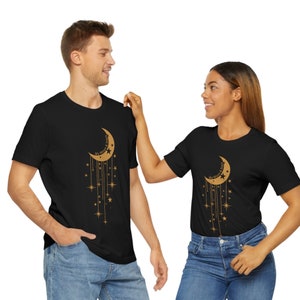 Camisa Celestial Luna y Estrellas, Camiseta Sol Luna Estrellas, Camiseta Mística, Top Sol y Luna, Camiseta Boho, Astrológica, Unisex Bella 3001