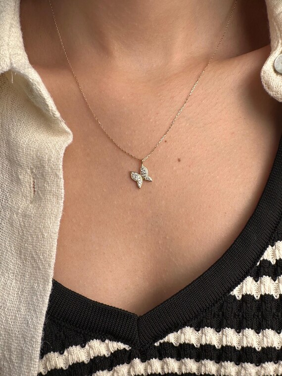 14Kゴールドの美しい蝶のネックレス、繊細で華やかなネックレス - Etsy 