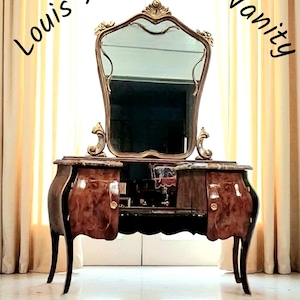 Louis XV Style Bombe Ladies Vanity