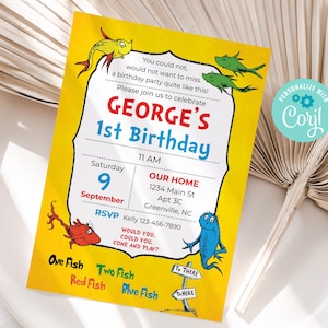 Może przedstawiać: Żółte zaproszenie na przyjęcie urodzinowe z napisem "GEORGE'S 1st Birthday". Zaproszenie zawiera datę, godzinę i informacje RSVP. Projekt zawiera ilustracje z kreskówek ryb.