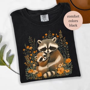 Feral Mama Shirt, Retro Funny Mom Shirt, Mother&#39;s Day Gift, Raccoon Lover Mom Life Shirt, Mom and Kid Couple Shirt, Gift for Mom