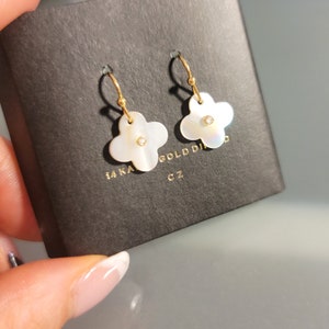 High-quality CZ Mother of Pearl Clover Dangle Earrings, Clover Earrings, Clover Necklace, Dainty Jewelry, Bridesmaid, Wedding gift