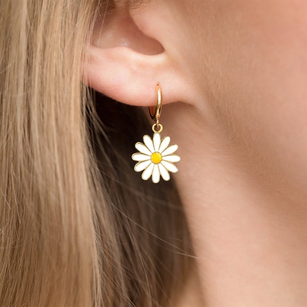 S925 Silver Needle Daisy Huggie Hoops, Daisy Hoops, Daisy Earrings, Gold Plated Daisy Dangle Charms, Daisy Enamel charms, Flower Earrings