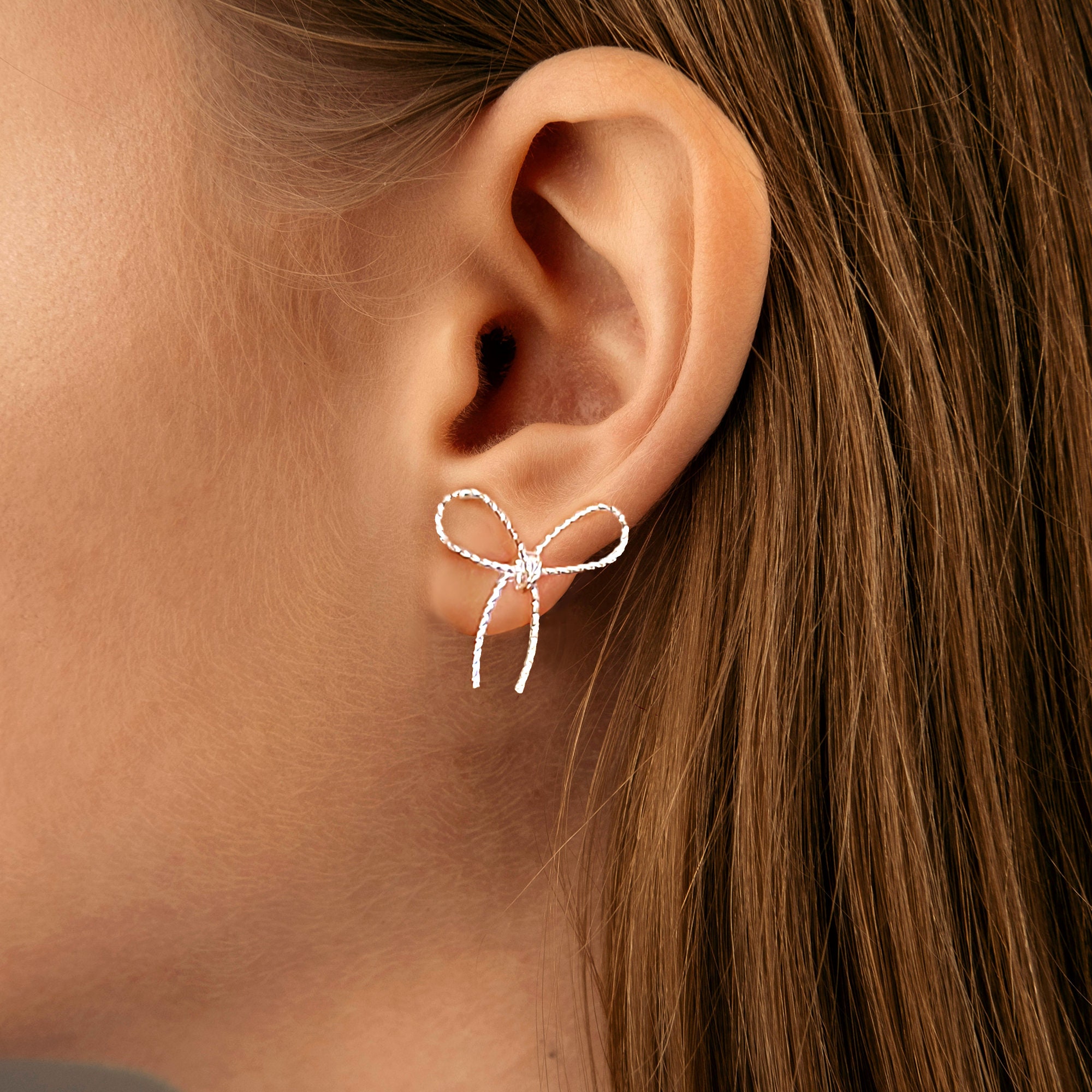 【Monday Edition】24SS CLEAR BOW EARRINGS Dia-cut Textured Bow Stud Earrings, Brass Bow Stud Earrings