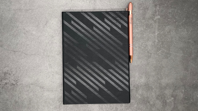 Personalisierter Kugelschreiber mit Gravur aus Metall in Roségold, Grau und Schwarz Bild 9