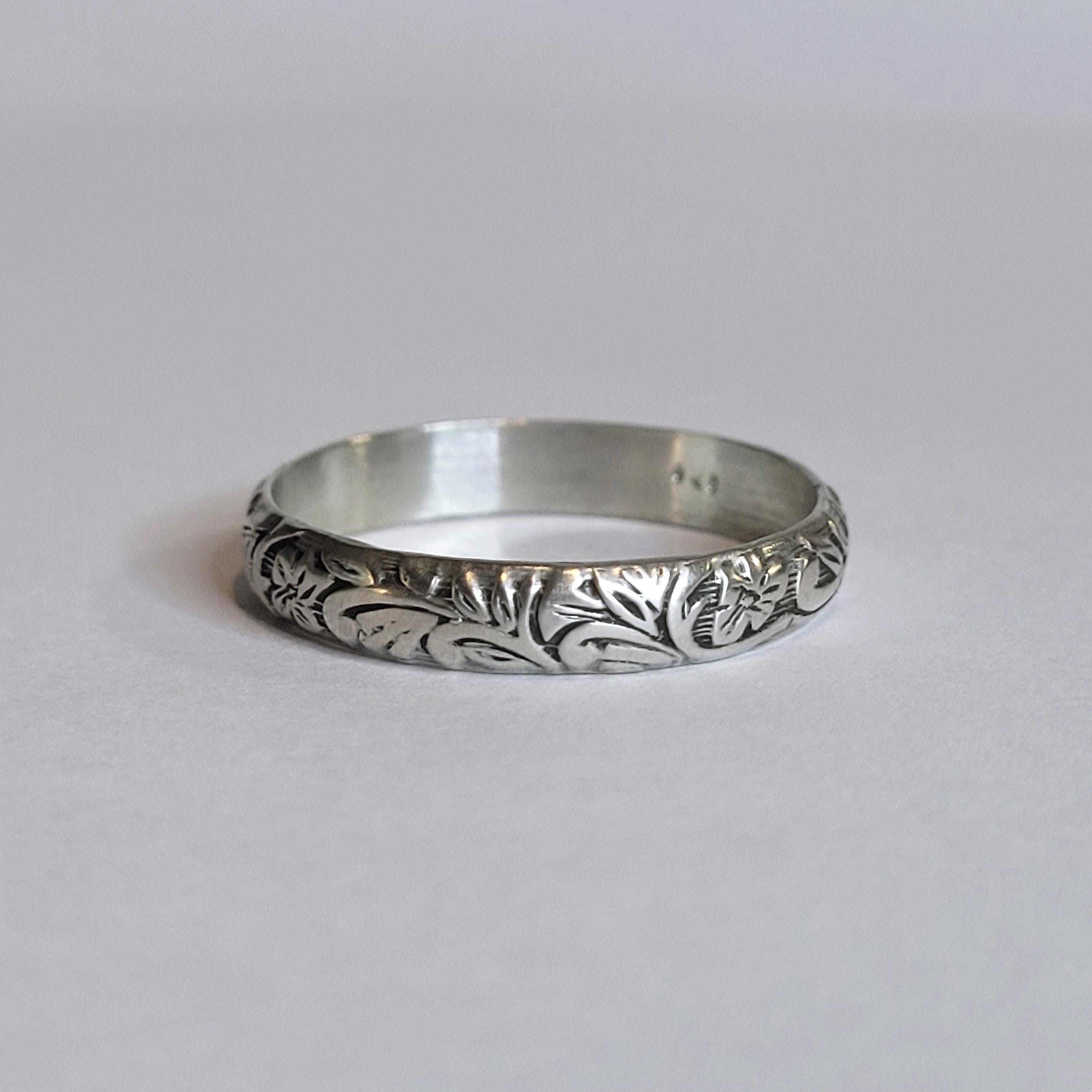 Silver Patterned Women\'s Ring  (803) Floral Sterling Silver Wedding Ring Set: Matching Couple  main image 4