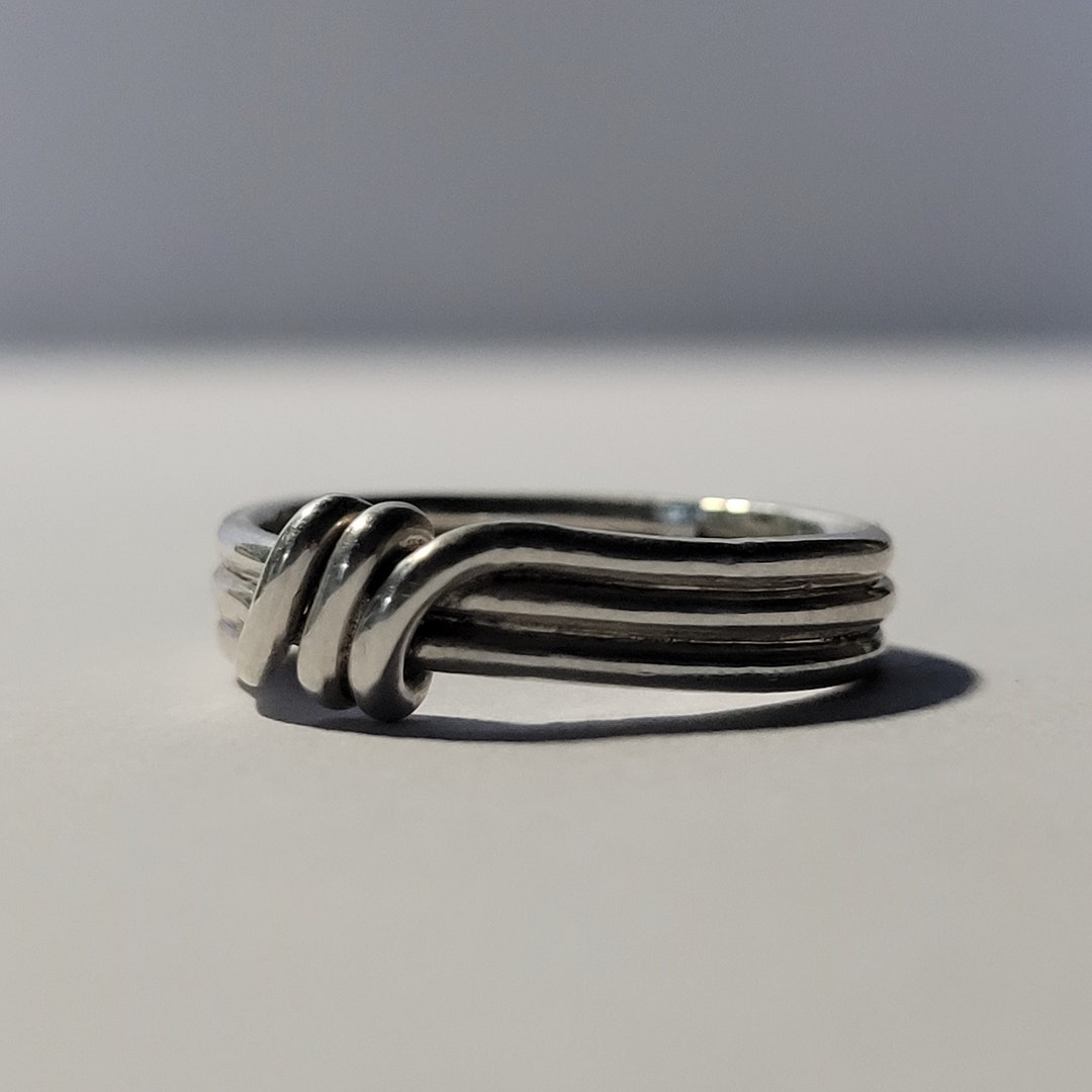 Silver Loop Knot Ring - Etsy