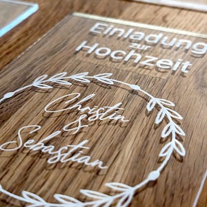 Hochzeitseinladung Einladungskarte Acryl durchsichtig Acrylglas klar elegant minimalistisch Lasergravur Tischkarte Platzkarte Menükarte