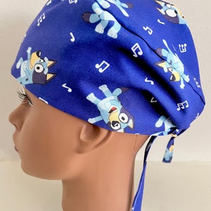 Unisex kungsblå dansande scrubkeps