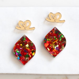Cadeau de Noël festif à paillettes avec découpe d&#39;ébauches de boucles d&#39;oreilles en acrylique, fabrication de bijoux de boucles d&#39;oreilles pendantes artisanales, bas de Noël de vacances