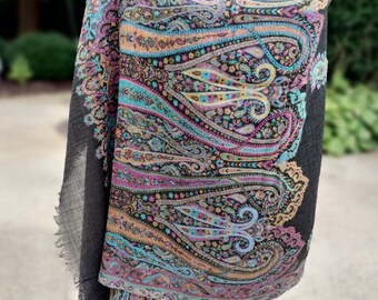 Pashmina Shawl: Lightweight Wool Wrap, Kashmiri Design