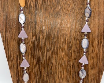 Single Strand Pine Nut Lanyard with Glass Beads